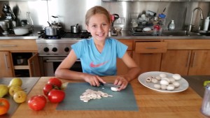 Slicing mushrooms