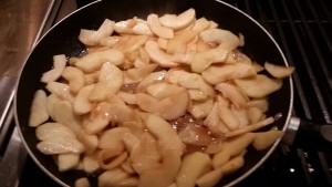 Apples cooked with cinnamon and butter